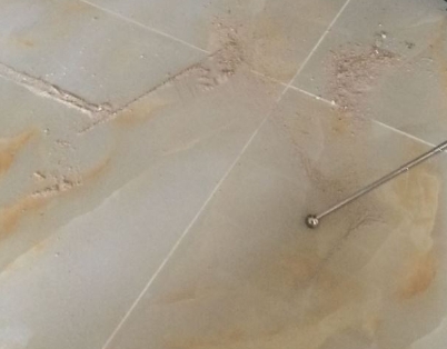 北湖瓷砖空鼓维修公司分享粘合剂选择不当在瓷砖铺贴过程中可能导致以下问题