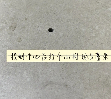 北湖瓷砖空鼓维修公司专业解答在瓷砖铺贴过程中，如果砂料搅拌不均匀，将会带来以下问题